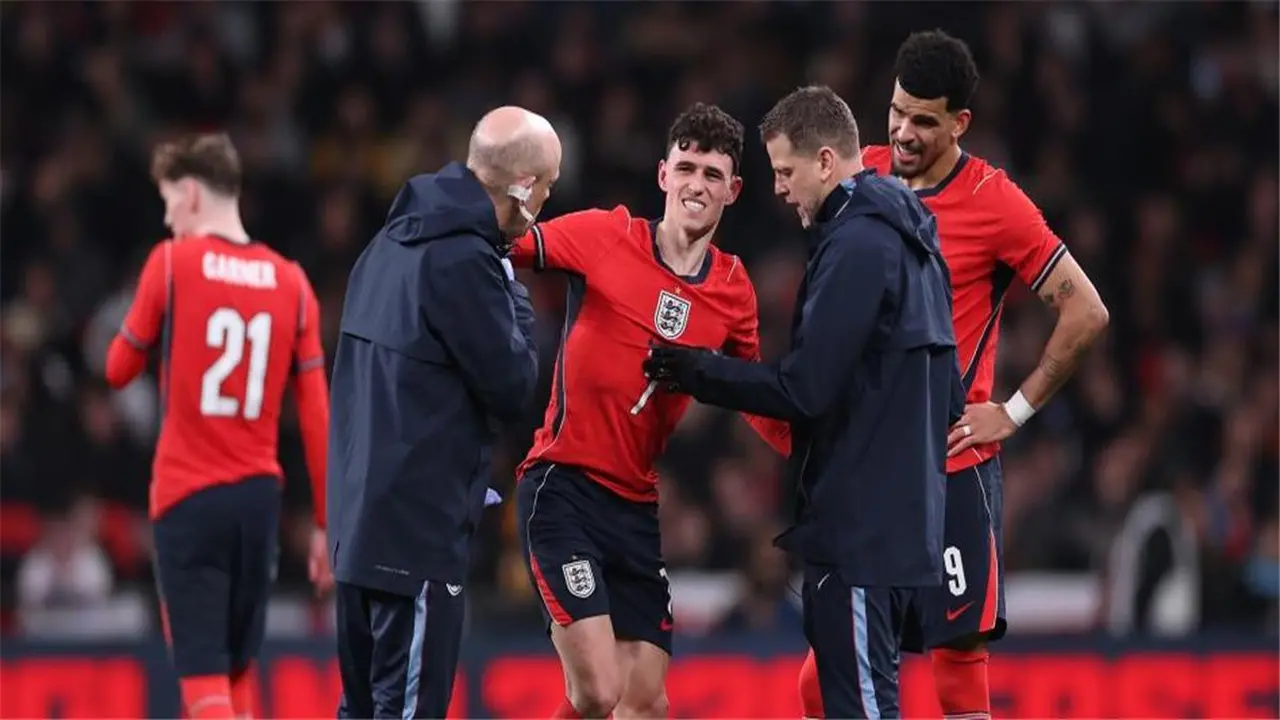 أراوخو يكشف عن حديثه مع فودين خلال ودية إنجلترا وأوروجواي